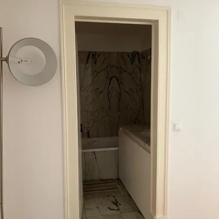 בית אירוח Com Banheiro Privativo No Chiado ליסבון